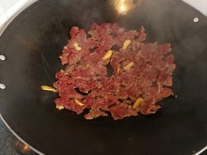 教你怎么做草菇牛肉