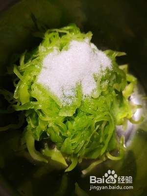 养生食补凉拌绿油油的莴笋的做法