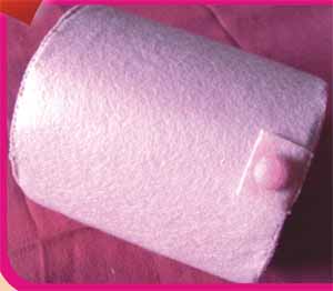 怎样手工用废物制作“心心相印”抽纸桶