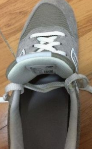 如何防止鞋舌头总是歪