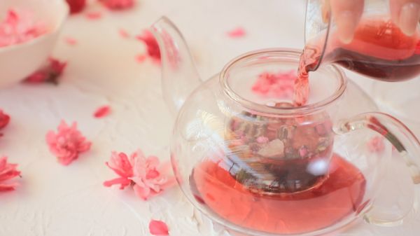 桃花蔓越莓花果茶