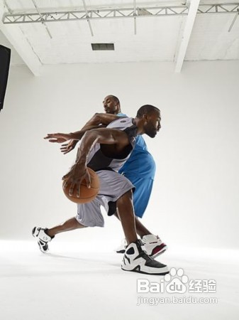 篮球如何突破过人