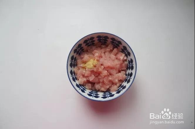 熬粥最重要的是什么?【皮蛋瘦肉粥】