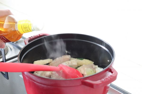 冬笋鸡翅刀削面