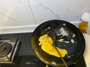 虾仁炒蛋的做法