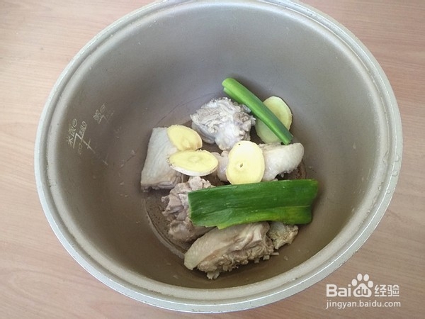 怎么做鸭腿香菇煲