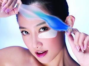 秋冬季敷眼膜的好方法