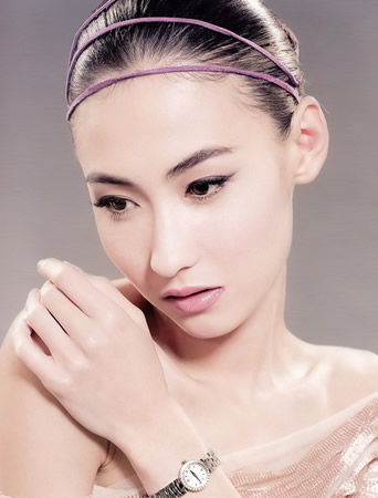 怎样选择补水睡眠面膜，如何使用补水睡眠面膜