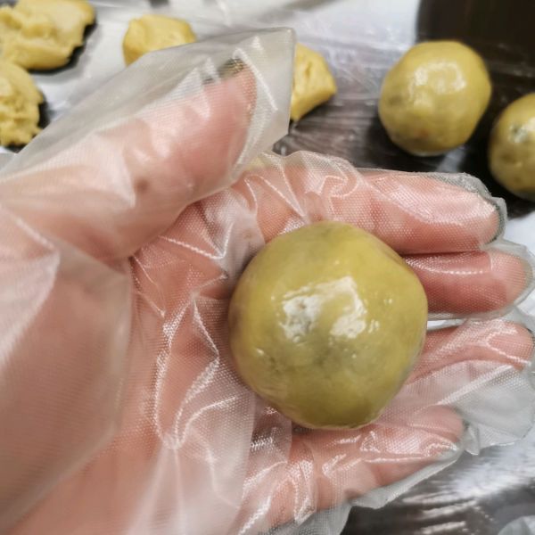 正宗广式枣泥月饼