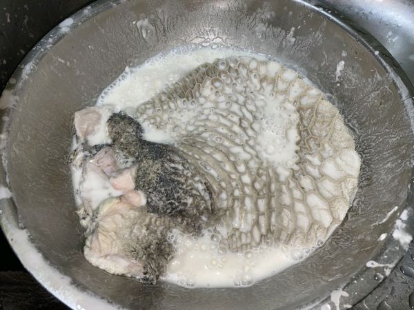 秘制萝卜焖牛腩