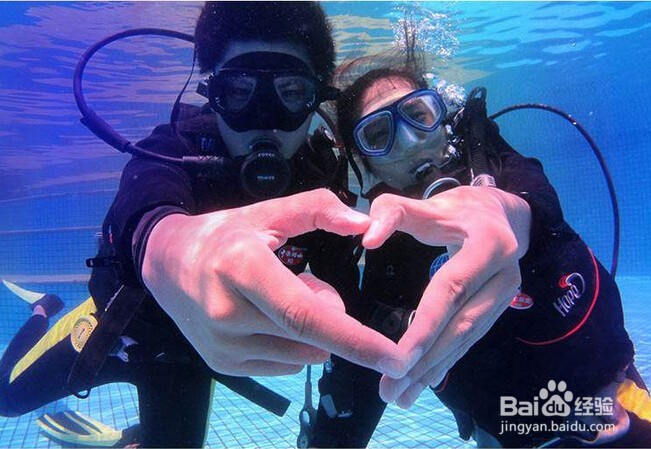 应采儿晒照秀恩爱 结婚纪念日怎么过更浪漫？