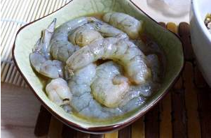 快手菜之火龙果炒虾仁