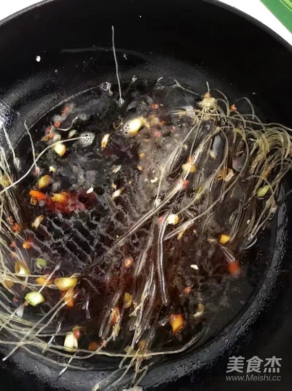 菠菜鸡蛋炖粉条