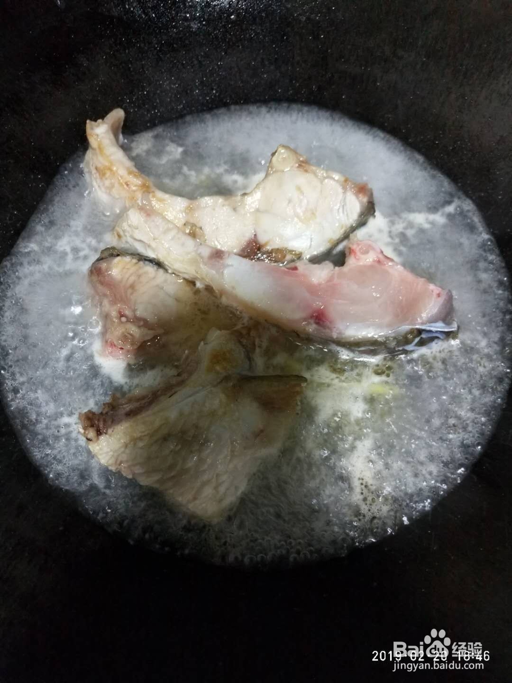 油豆腐灯笼椒焖鱼腩