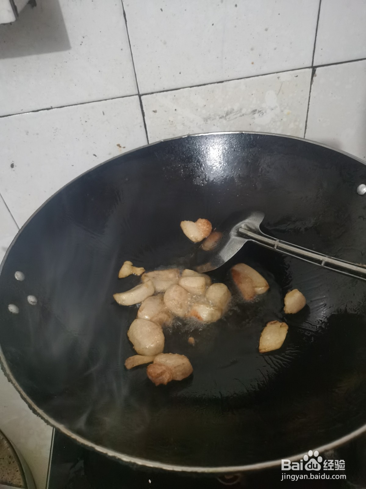 鹌鹑蛋如何炒猪肉韭黄？