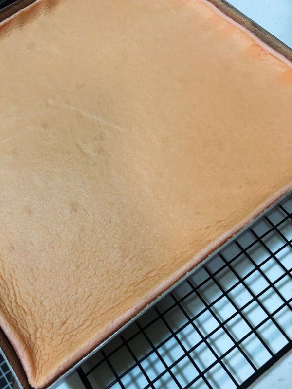 圣诞老人蛋糕卷#蛋糕卷一切#