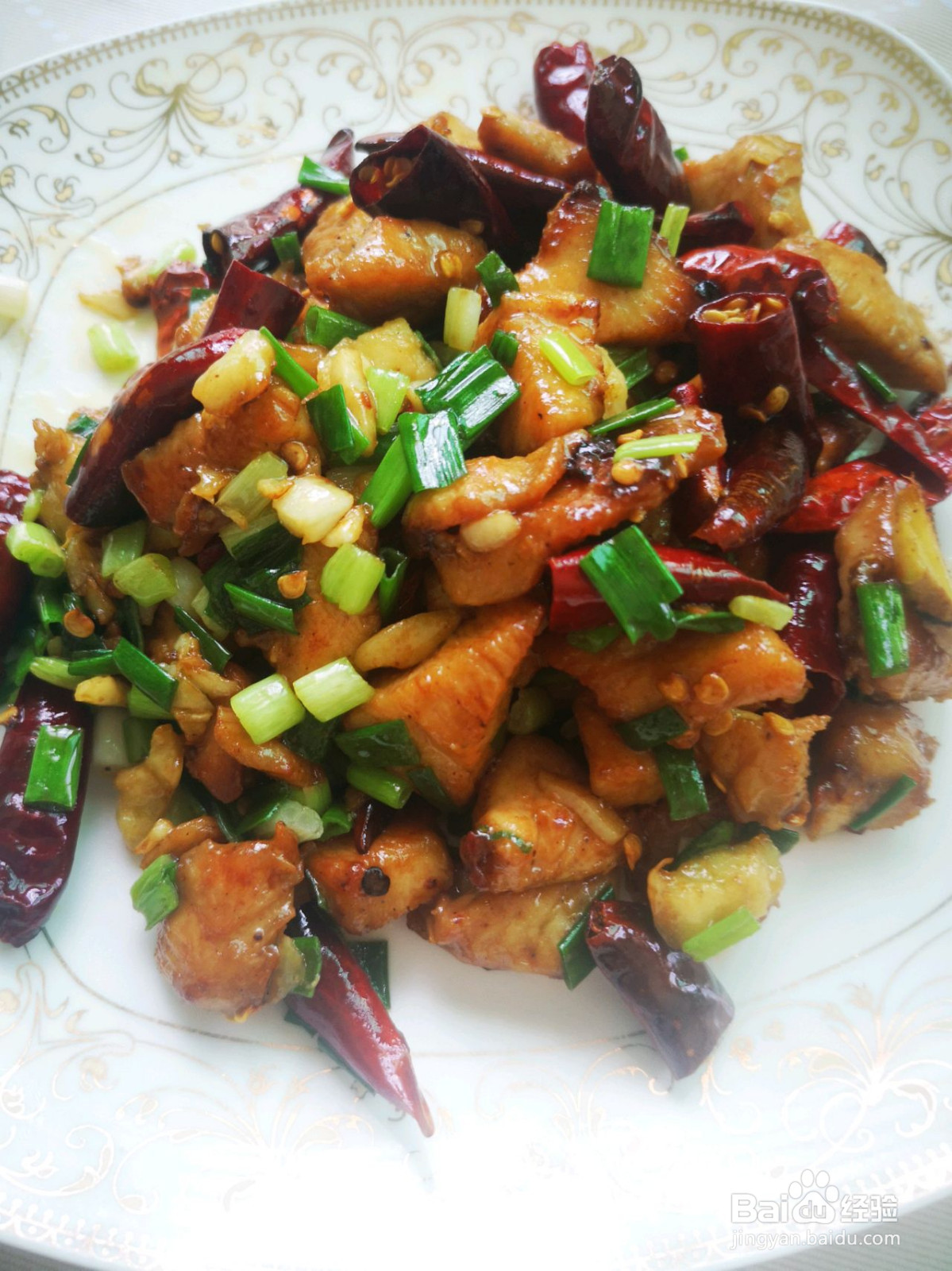 大口吃肉辣子鸡胸肉丁的做法