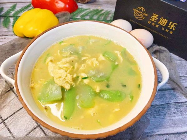 夏日多喝丝瓜鸡蛋汤