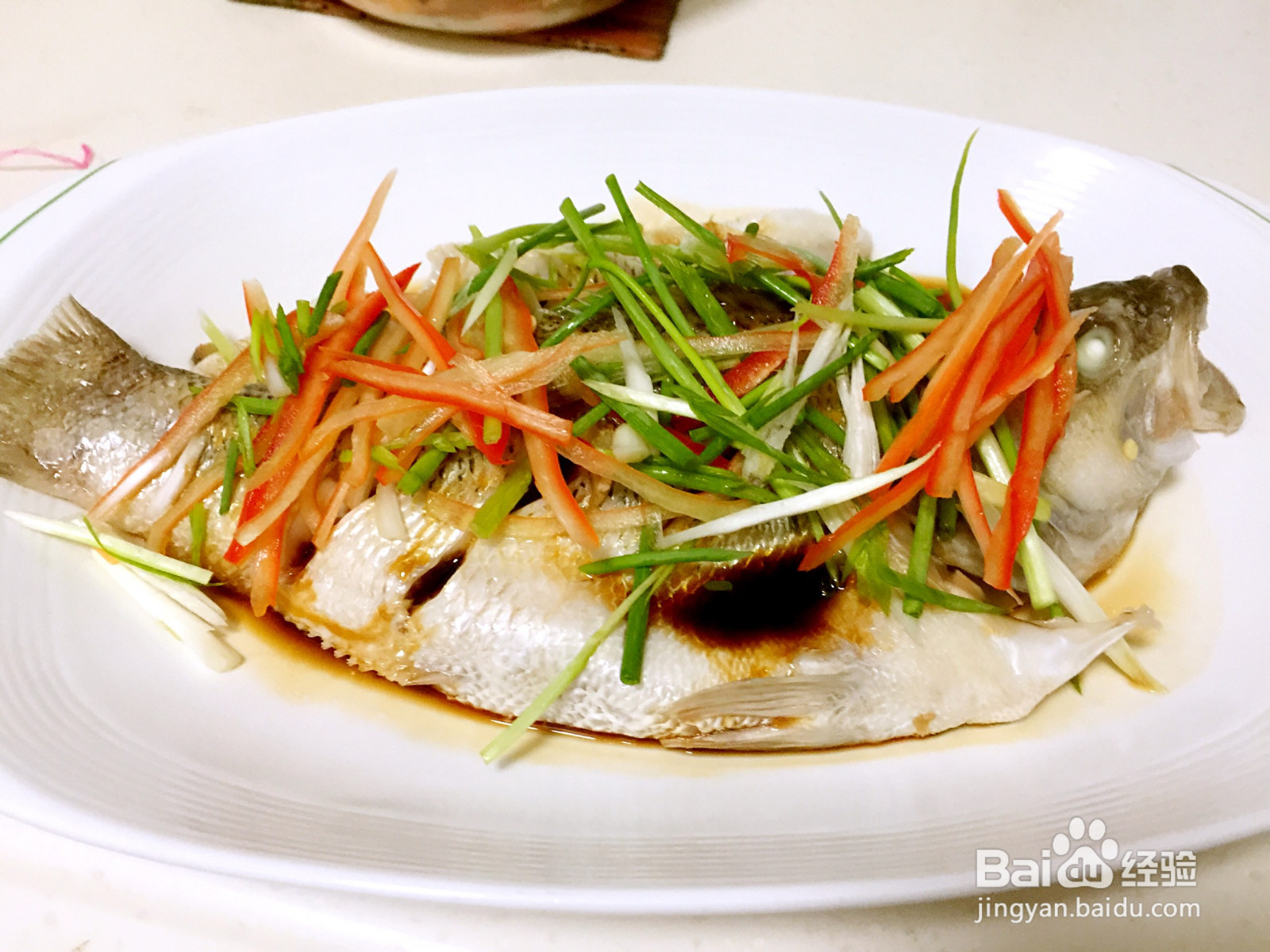 清蒸鲈鱼的做法