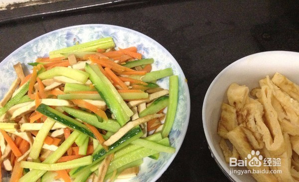 教你自己在家做云水越炒米线