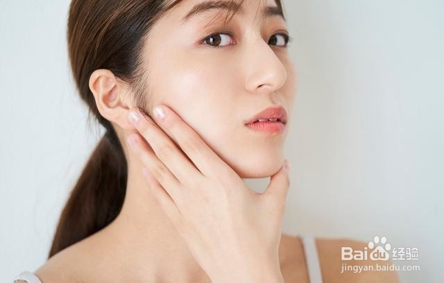 脸皮肤松弛是什么原因造成的？怎么变紧致？