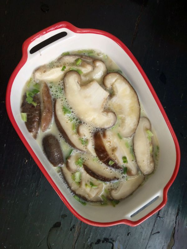 香菇香菜蒸蛋羹