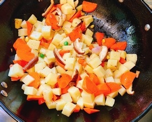 咖喱鸡肉盖浇饭