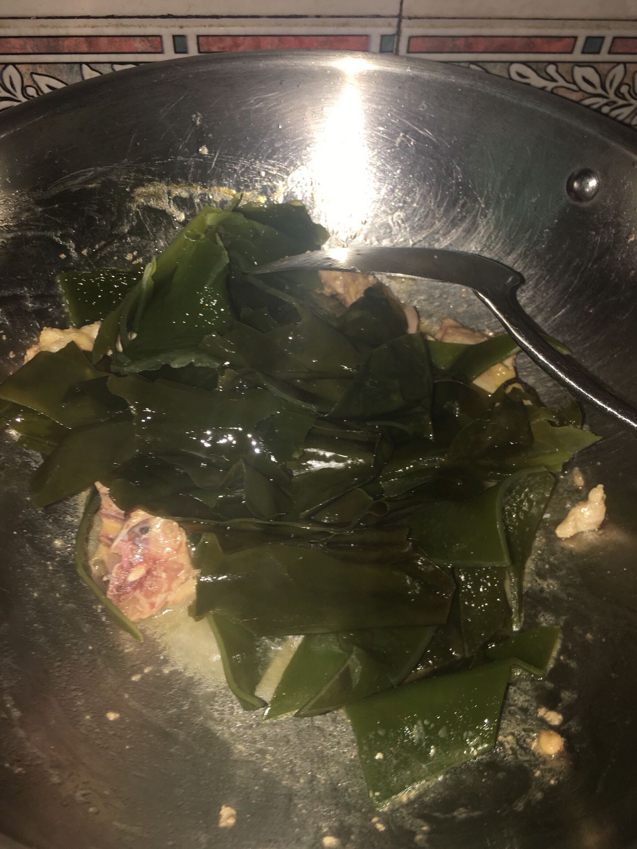 姥姥做的海带鸡肉汤真是人间美味！