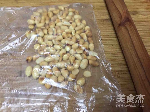 花生一口酥的做法
