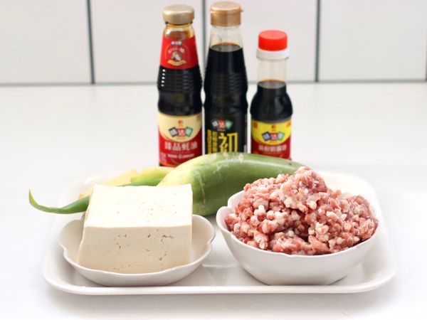 香炸萝卜豆腐丸子