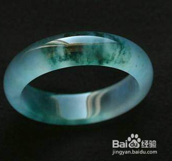 好的翡翠手镯要满足哪些条件