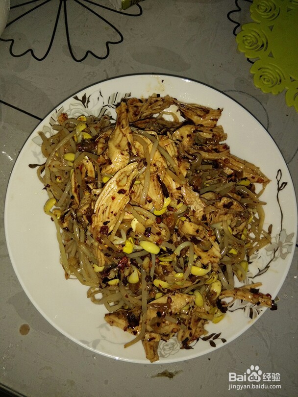 糊辣鸡丝黄豆芽