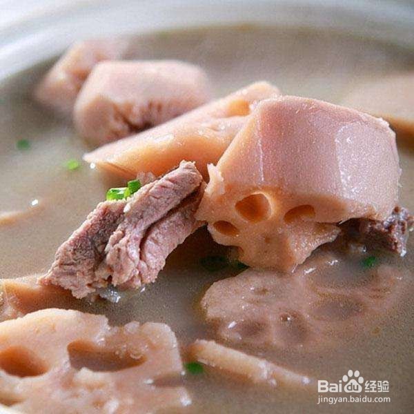 莲藕炖排骨的做法