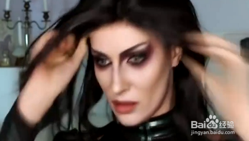 如何画出海拉仿妆?