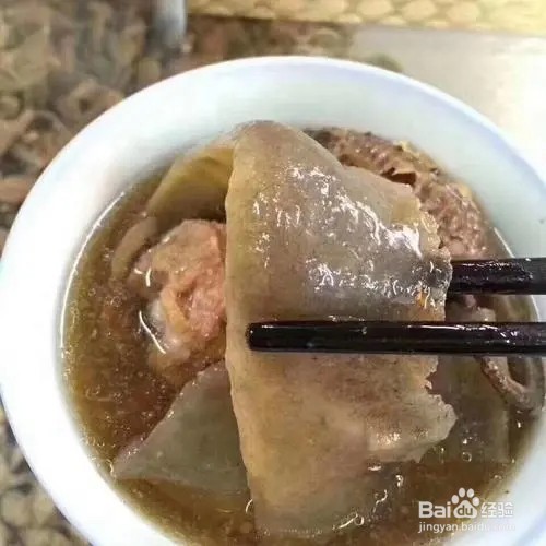 裙边瘦肉汤