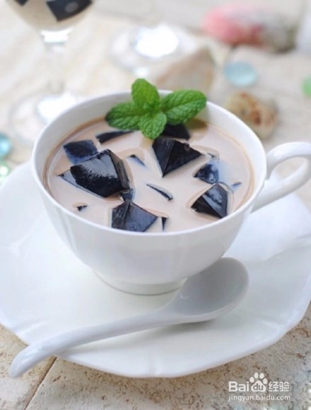 手把手教会你做夏日美食芋圆烧仙草