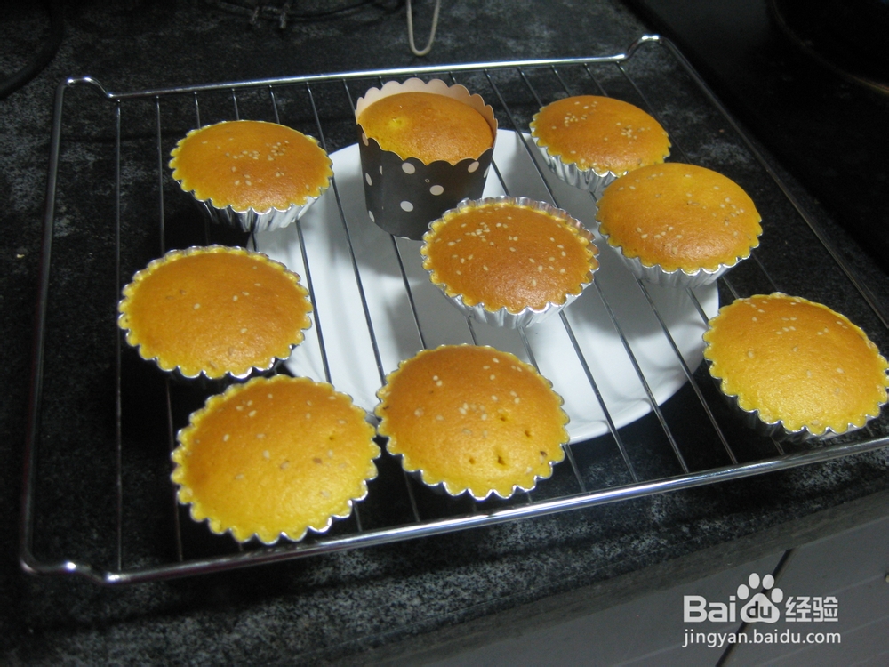 全蛋芝麻小蛋糕