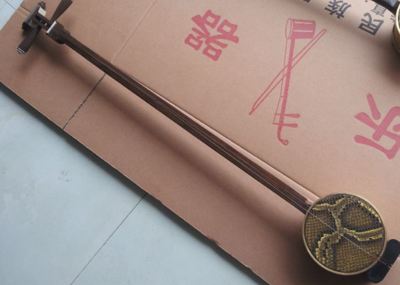 用什么敲打出小羊的叫声