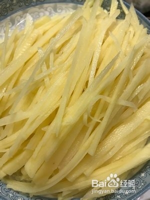 美味的香芹土豆丝