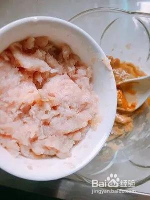 鸡胸肉虾泥蔬菜饼