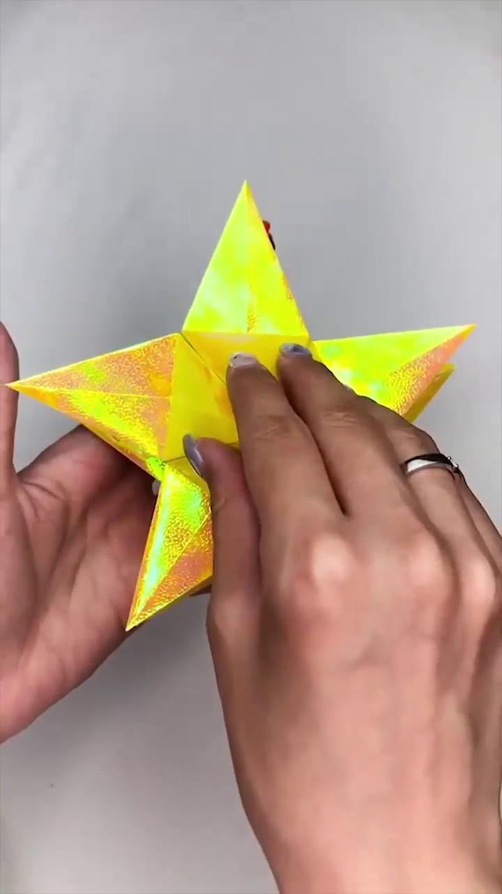 幼儿手工五角星挂饰怎么做