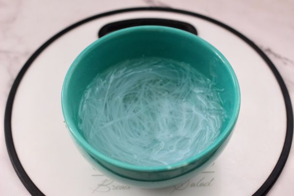 蒜香粉丝双椒青口贝