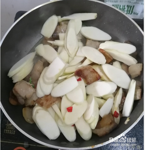家常茭白炒肉怎么做