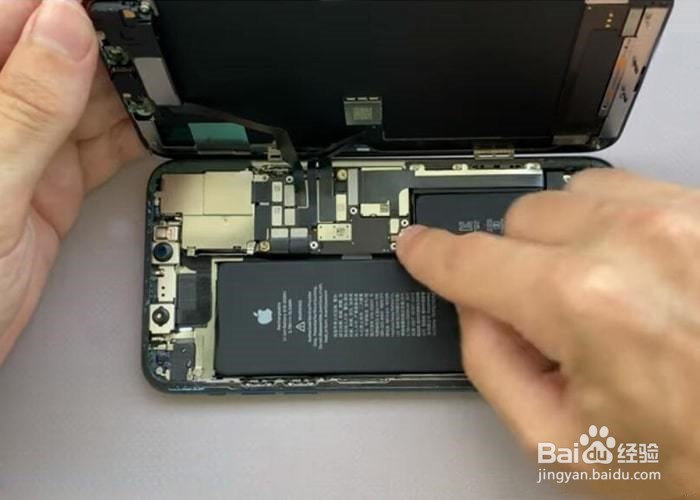 更换iPhone 11 Pro / Pro Max后置摄像头教程