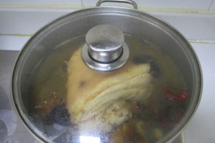 卤猪蹄制作的攻略