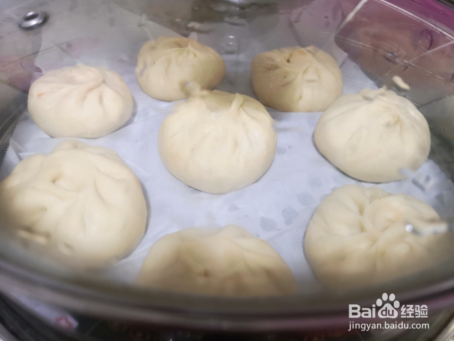 爽脆可口的玉米面鸡腿包