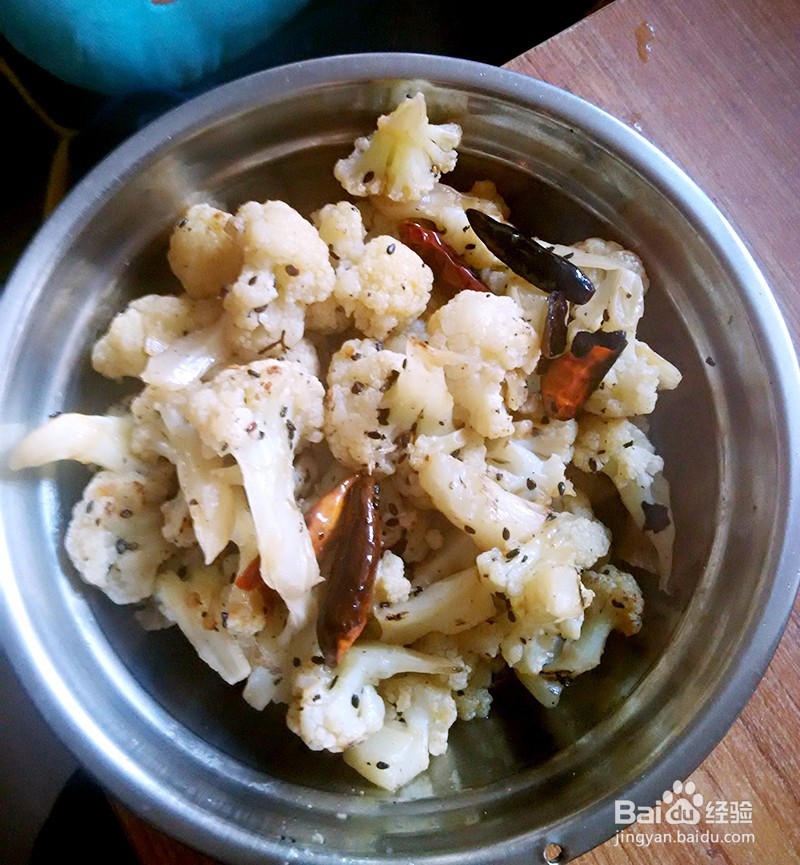 清炒菜花的普通做法