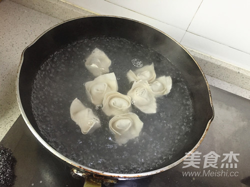 荠菜馄饨的做法