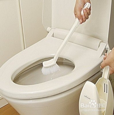 马桶怎么样刷干净?