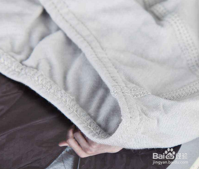 衣服，床单上的头发怎么去除？